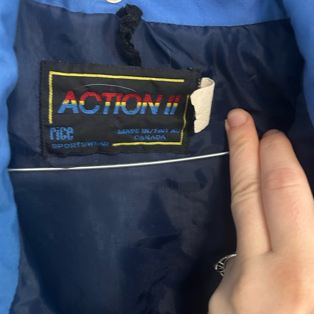 Vintage Ladies Winter Coat - Picture 3 of 7